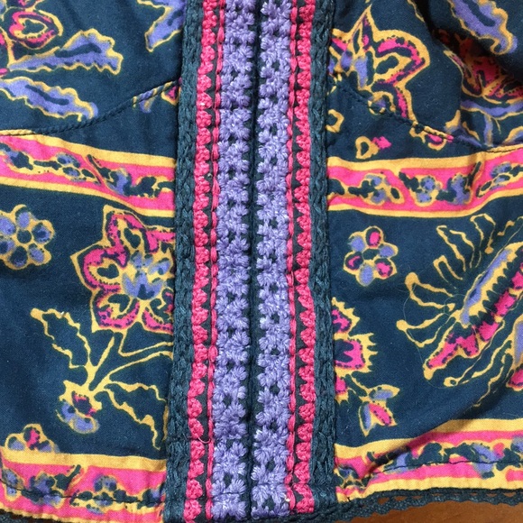 American Eagle Crop Top with Embroidered Front - Picture 3 of 6